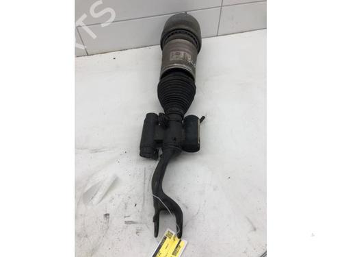 Used Right front shock absorber MERCEDES-BENZ GLC (X253) 250 d 4-matic (253.909) (204 hp) 30448497