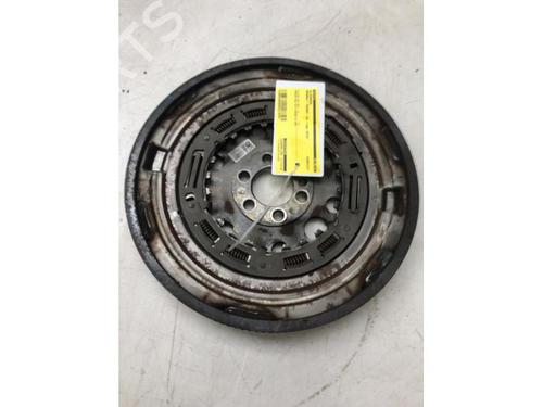 Used Flywheel RENAULT TWINGO III (BCM_, BCA_) 0.9 TCe 95 (92 hp) 15471383