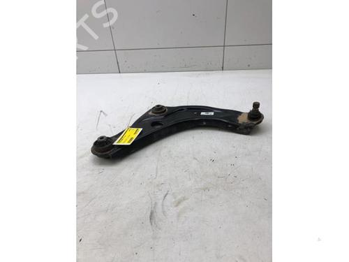 Used Right front suspension arm NISSAN QASHQAI II SUV (J11, J11_) 1.3 DIG-T (160 hp) 15834787