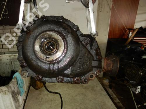 Used Front differential LAND ROVER RANGE ROVER III (L322) 4.4 4x4 (286 hp) 4960795