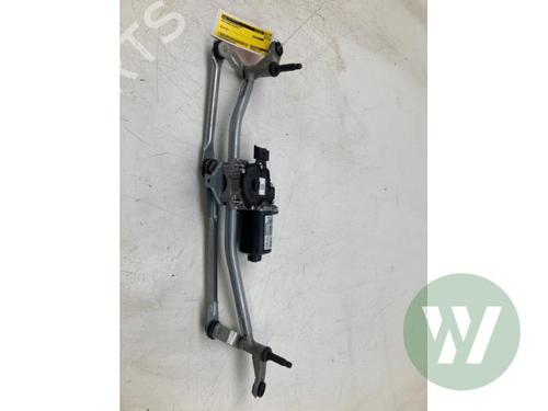 Used Front wiper motor OPEL VIVARO C Van (K0) 2.0 (144 hp) 32378048