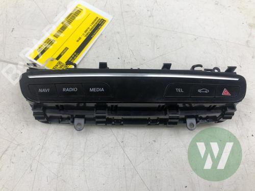 Used Switch Switch MERCEDES-BENZ C-CLASS T-Model (S205) C 300 EQ Boost (205.283) (258 hp) 40607417 40607417