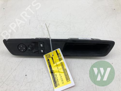 Kombi Kontakt / Stilkkontakt Kombi Kontakt / Stilkkontakt OPEL VIVARO C Van (K0) VIVARO-E (136 hp) 39914642 39914642