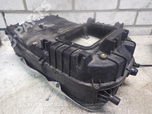 Used Air filter box MERCEDES-BENZ C-CLASS (W204) C 200 CDI (204.001) (136 hp) 4841043