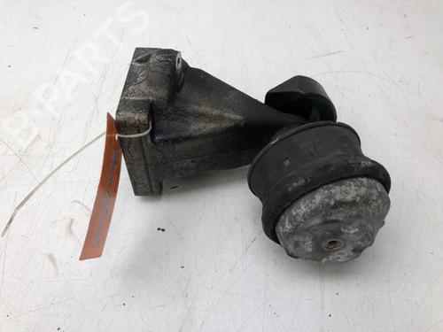 Used Support MERCEDES-BENZ C-CLASS (W203) C 180 Kompressor (203.046) (143 hp) 14578109