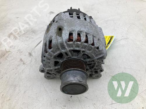 Used Alternator SEAT LEON (5F1) 1.5 TSI (150 hp) 32842071