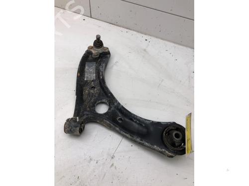 Used Right front suspension arm KIA SPORTAGE IV (QL, QLE) 1.6 CRDi Eco-Dynamics+ (116 hp) 23243354
