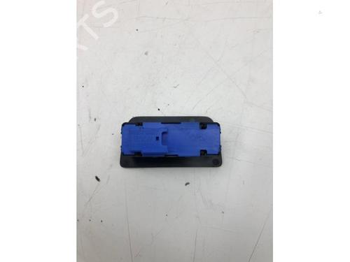 Switch BMW X3 (F25) xDrive 20 i | BP22628505I30