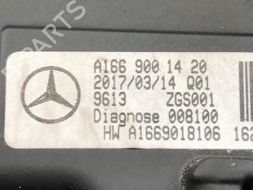 Used Display monitor MERCEDES-BENZ CLA Shooting Brake (X117) CLA 180 (117.942) (122 hp) 25151010