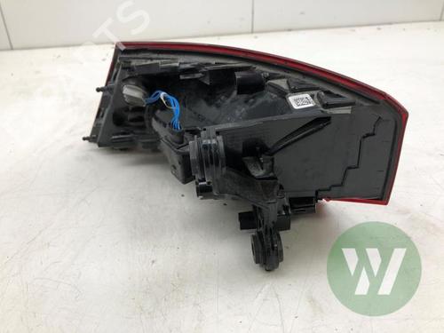 Right taillight VW GOLF VIII (CD1, DA1) 2.0 TDI | BP32443910C35