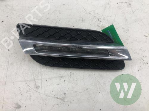 Used Right daytime light Right daytime light 37716732 37716732