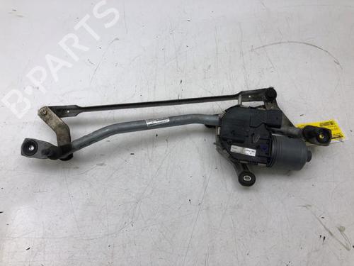 Used Front wiper motor VOLVO V40 Hatchback (525) T2 GTDi (120 hp) 15720301