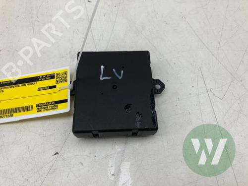 Used Electronic module Electronic module BMW X1 (U11) xDrive 30e Plug-in-Hybrid (326 hp) 39915260 39915260