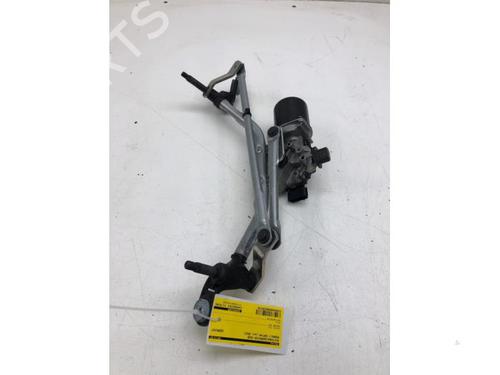 Used Front wiper motor Front wiper motor RENAULT CAPTUR II (HF_) TCe 140 (HFN0) (140 hp) 39913270 39913270