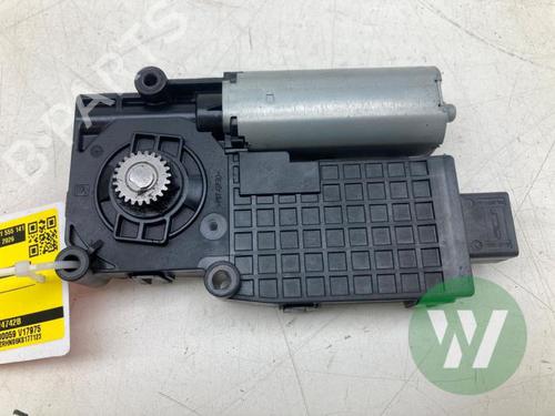 Schiebedachmotor für Schiebedachmotor OPEL GRANDLAND / GRANDLAND X (A18, P1UO) 1.2 (75) (131 hp) 36393768 36393768
