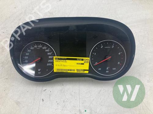 Used Display monitor Display monitor MERCEDES-BENZ CITAN Box Body/MPV (W420) 1.5 112 CDI (420.633, 420.635) (116 hp) 39915758 39915758