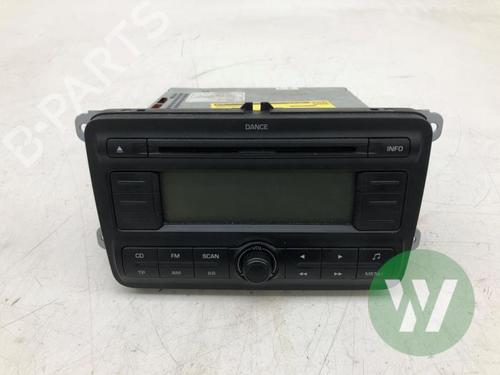 Used Radio Radio SKODA FABIA II Combi (545) 1.2 (70 hp) 32744177 32744177