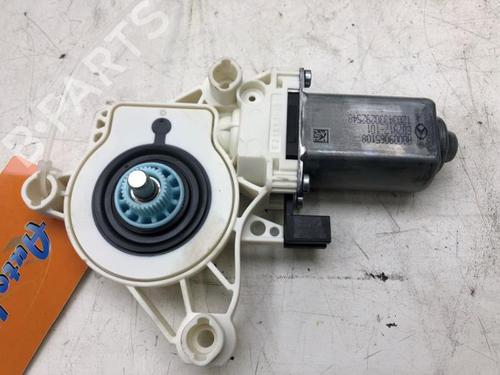 right-front-window-motor-mercedes-benz-c-class-w206-2021-39913518 main image