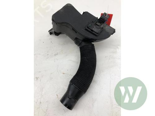 Tubo OPEL CROSSLAND X / CROSSLAND (P17, P2QO) 1.2 (75) (110 hp) 31803951