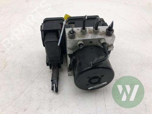 ABS pump FORD KUGA II (DM2) 2.0 TDCi 4x4 | BP31866160M43