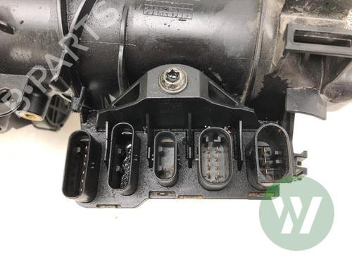 Used Injection rail Injection rail MERCEDES-BENZ SPRINTER 3,5-t Van (B907, B910) 317 CDI RWD (907.631, 907.633, 907.635, 907.637) (170 hp) 34438236 34438236
