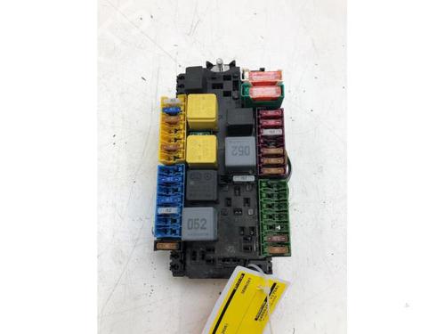 Used Fuse box MERCEDES-BENZ VITO Van (W447) 114 CDI (447.601, 447.603, 447.605) (136 hp) 21087526