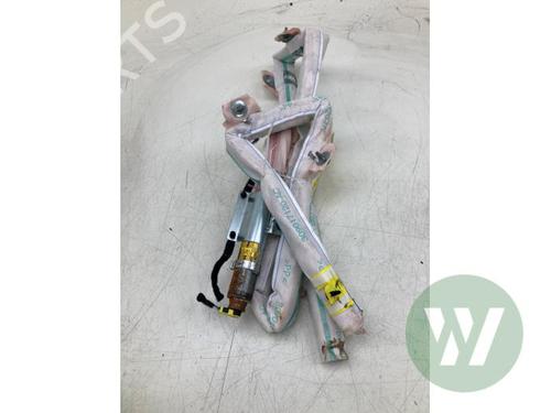 Used Left curtain airbag JAGUAR F-PACE (X761) 2.0 Ti4 AWD (300 hp) 32127029