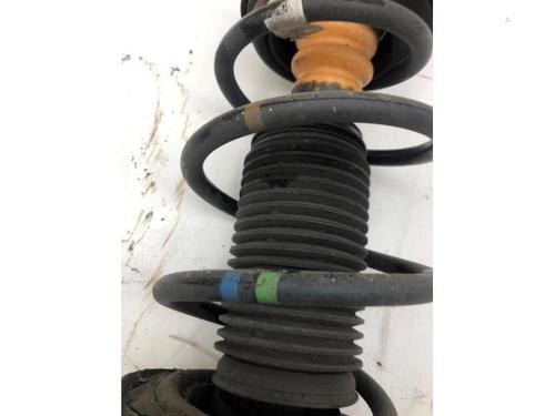 Left front shock absorber SKODA OCTAVIA III Combi (5E5, 5E6) 2.0 TDI | BP22177790M16 