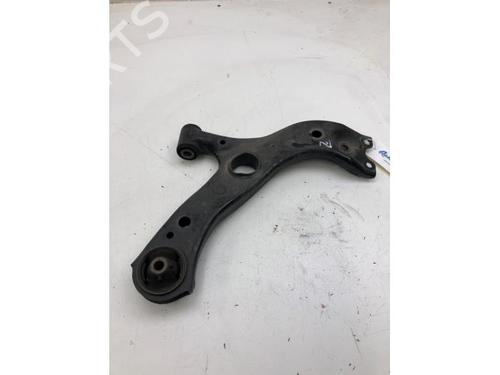 Right front suspension arm TOYOTA C-HR (_X1_) 2.0 Hybrid (MAXH10) | BP21555737M13 