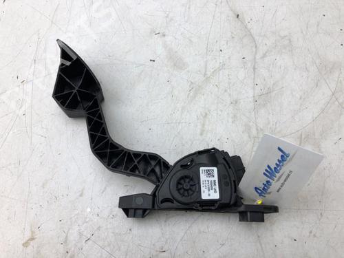 Used Pedal MITSUBISHI MIRAGE / SPACE STAR VI Hatchback (A0_A) 1.0 (A05A) (71 hp) 16039349