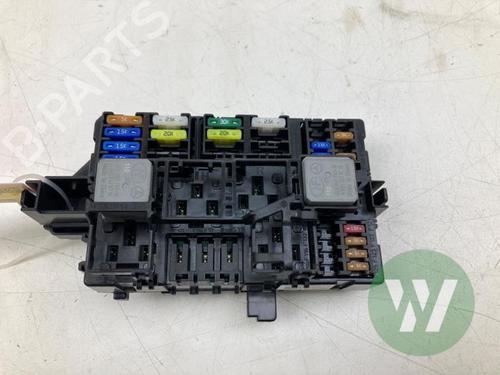 Sikringsdåse Sikringsdåse MERCEDES-BENZ GLE (V167) AMG GLE 53 EQ Boost 4-Matic+ (167.161) (435 hp) 34145845 34145845