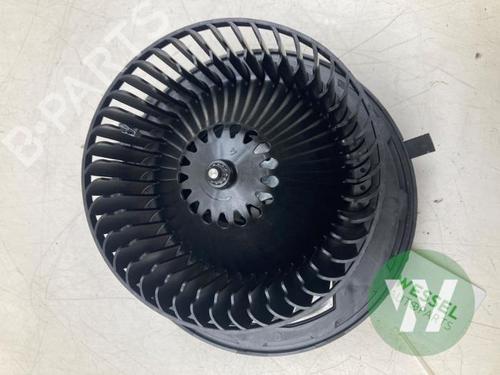 Used Heater blower motor Heater blower motor SKODA OCTAVIA IV Combi (NX5, PV5) 1.5 TSI (116 hp) 39916359 39916359