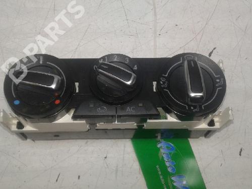 Used Climate control AUDI A1 (8X1, 8XK) 1.6 TDI (90 hp) 4779664