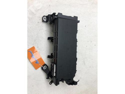 Used Fuse box MERCEDES-BENZ CLA Shooting Brake (X117) CLA 180 (117.942) (122 hp) 10650654
