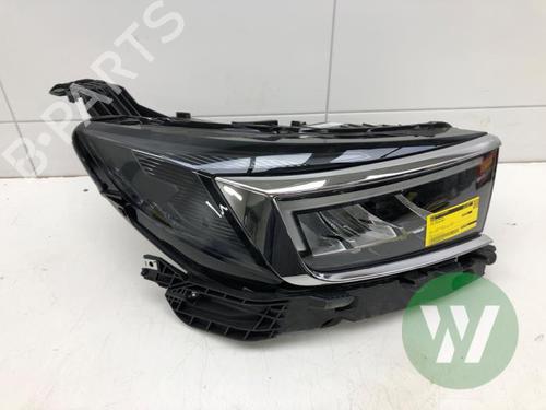 Phare droit OPEL GRANDLAND / GRANDLAND X (A18, P1UO) 1.2 (75) (131 hp) 31319527