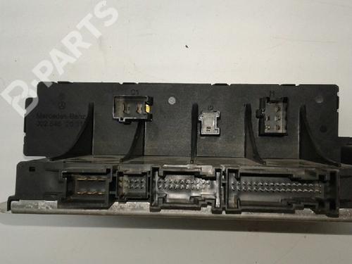 Fuse box MERCEDES-BENZ S-CLASS (W220, V220) S 320 CDI (220.026, 220.126) | BP7009672E1 