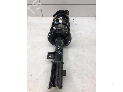 Used Right front shock absorber KIA SPORTAGE IV (QL, QLE) 1.6 CRDi Eco-Dynamics+ (116 hp) 23105515