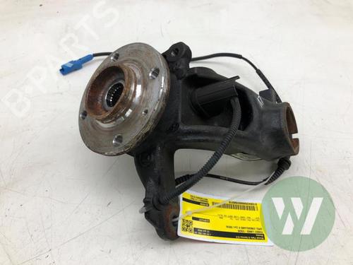 Used Left front steering knuckle OPEL CROSSLAND X / CROSSLAND (P17, P2QO) 1.2 (75) (131 hp) 33165714