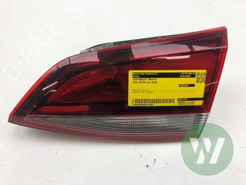 Feu arrière droit OPEL ASTRA K Sports Tourer (B16) 1.6 CDTi (35) (110 hp) 31920135