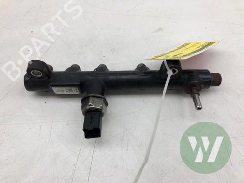 Used Injection rail OPEL VIVARO C Van (K0) 2.0 (144 hp) 31673008