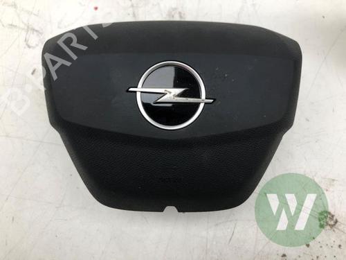 Used Driver airbag Driver airbag OPEL ASTRA L Sports Tourer (OV5) 1.2 (FRHNSL, FRHNSR) (131 hp) 39914088 39914088