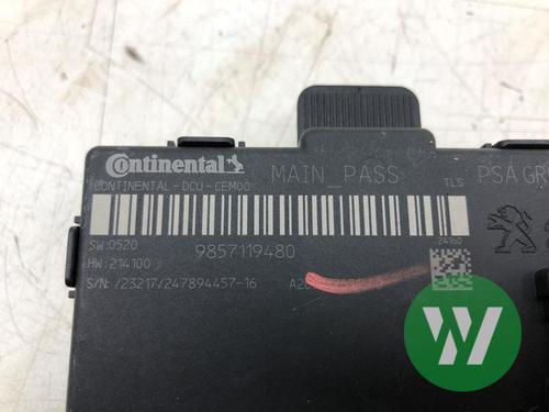 Used Electronic module Electronic module OPEL CROSSLAND X / CROSSLAND (P17, P2QO) 1.2 (75) (131 hp) 33675909 33675909