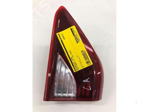 Used Left taillight KIA STONIC (YB) 1.0 T-GDi (120 hp) 27871633