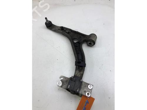 Used Left front suspension arm MERCEDES-BENZ CLA Shooting Brake (X117) CLA 200 CDI / d (117.908) (136 hp) 20167078