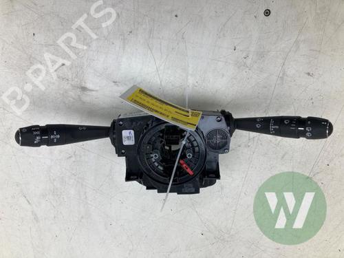 Used Switch Switch OPEL CROSSLAND X / CROSSLAND (P17, P2QO) 1.2 (75) (110 hp) 39715709 39715709