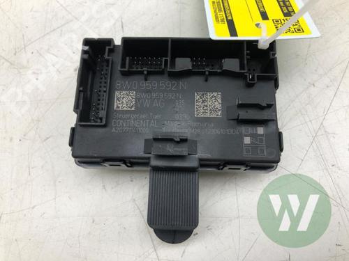 Used Electronic module Electronic module AUDI A4 B9 Avant (8W5, 8WD) 40 TFSI Mild Hybrid (204 hp) 34530418 34530418