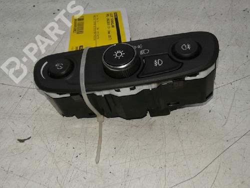 Used Headlight switch OPEL INSIGNIA B Sports Tourer (Z18) 2.0 CDTi (35) (170 hp) 9100253