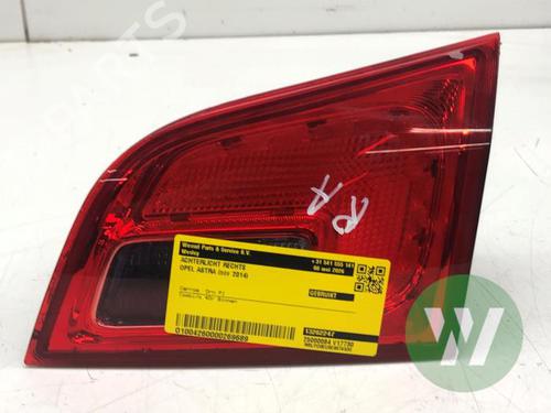 Feu arrière droit Feu arrière droit OPEL ASTRA J Sports Tourer (P10) 1.4 Turbo (35) (120 hp) 34645326 34645326