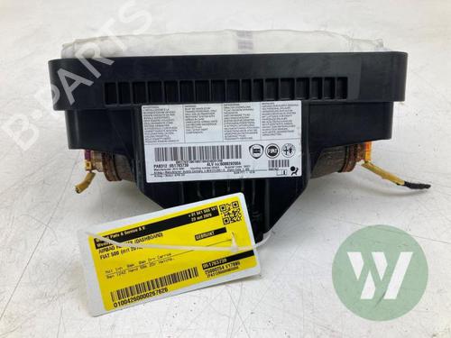 Used Passenger airbag Passenger airbag FIAT 500 (312_) 1.2 (312AXA1A) (69 hp) 33437568 33437568