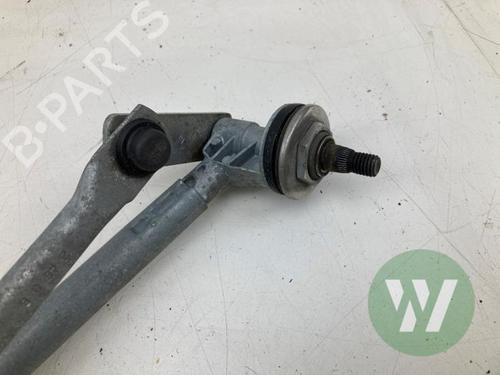 Used Front wiper motor MERCEDES-BENZ SPRINTER 3,5-t Van (B907, B910) 317 CDI RWD (907.631, 907.633, 907.635, 907.637) (170 hp) 32767044
